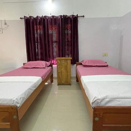 Bee Villa 瓦尔卡拉 外观 照片
